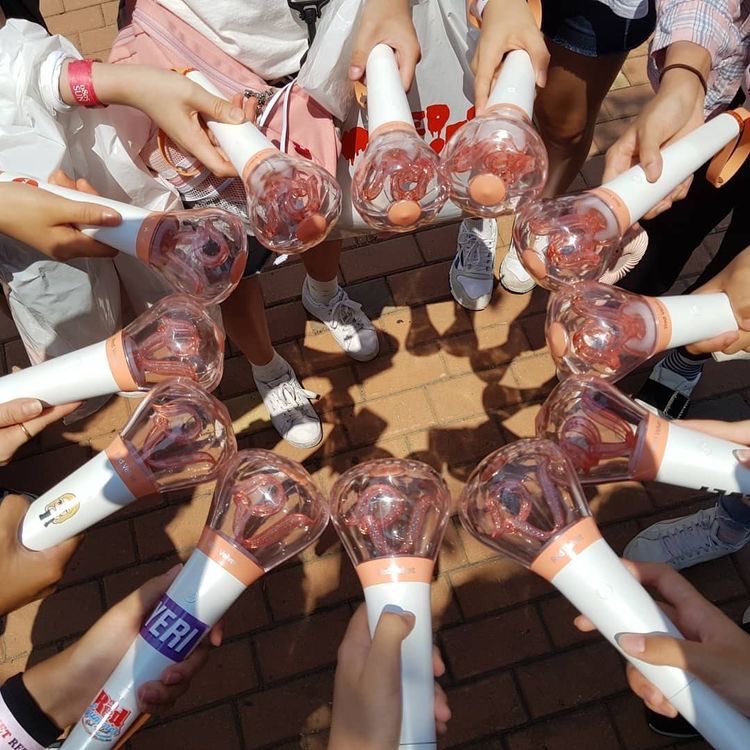 [rvf] pisss besok yang mau bikin bunderan buat foto mandubong kayak gini sender plsplspls🥹