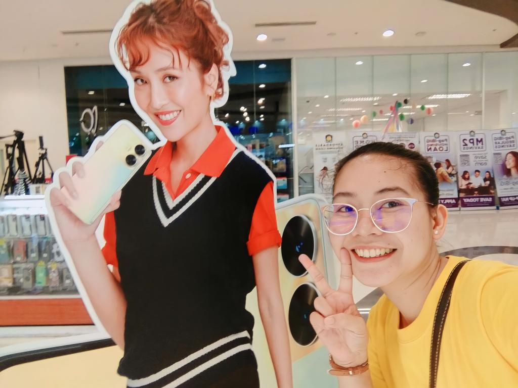 LallynCaberic's tweet photo. Hi Kathryn! 💛

#TheStylishChampion
#DoTheCapsule
#KathrynForrealmeC55
@Realme_PH 💛💛💛 https://t.co/8RjLahDfWl