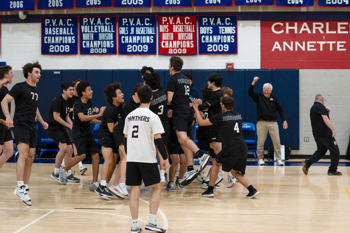In their best effort of the season - so far - the boys upset #2 seed JDS on their court 3-1 to move into the finals against Trinity, a team that has beaten us 2 times this year - there won't be a 3rd time! Finals are Mon at 4pm at Trinity!