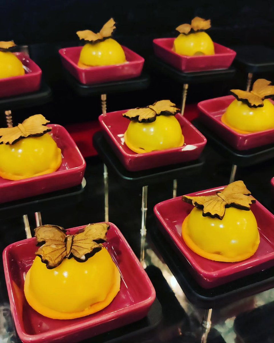 A tantalising assortment of mango creations from succulent puddings to peppery curries by @chefbijoynair.

Indulge in true mangoficence at Palette
For reservations, call: +91 81230 07880

#TajYeshwantpur #TajHotels #Mangoficent #MangoFestival #BengaluruMango #MangoSeason