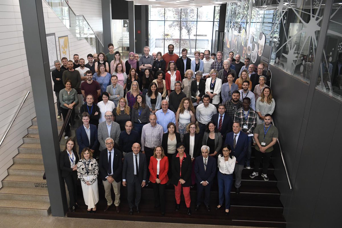 ICFOnians's tweet photo. ICFOnians are greatly honoured by Ms @NadiaCalvino visit to the institute.
Ms Calviño explored projects related to #quantum science and technologies and met with #ICFOSpinOffs @LuxQuanta and @quside. https://t.co/kAgp0mdAVk
