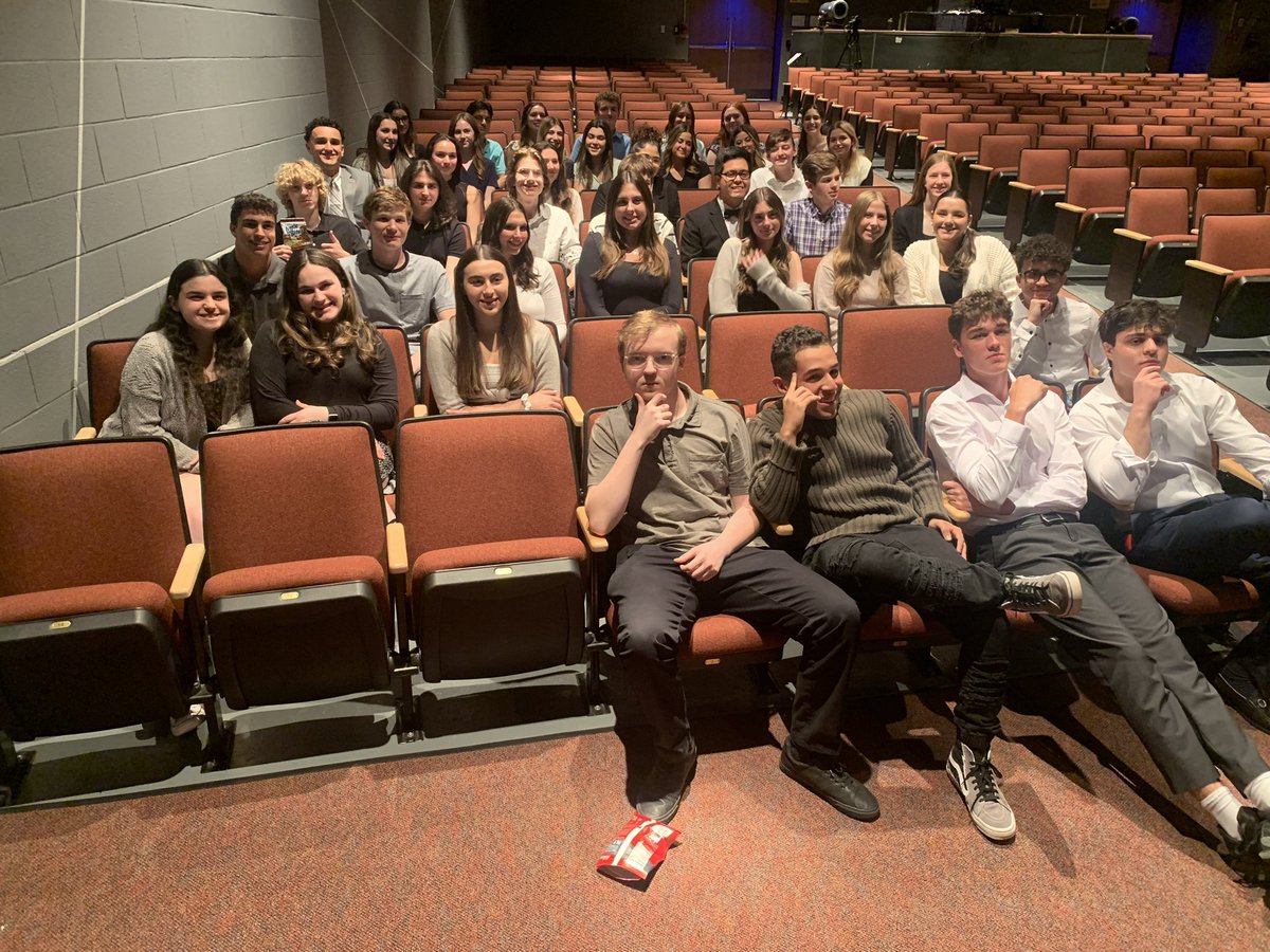 Great pic of a great group from last night’s 4th Annual WISE Symposium. The photo was provided by <a href="/VGarretteYHS/">Victoria Garrette</a> 🌽 <a href="/YHSMrsMero/">Mrs. Mero</a>
