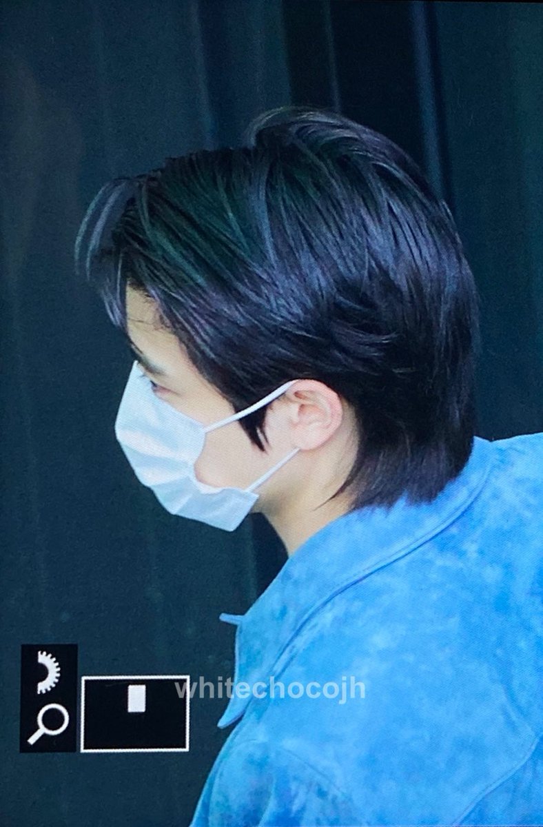 히즈 tweet media