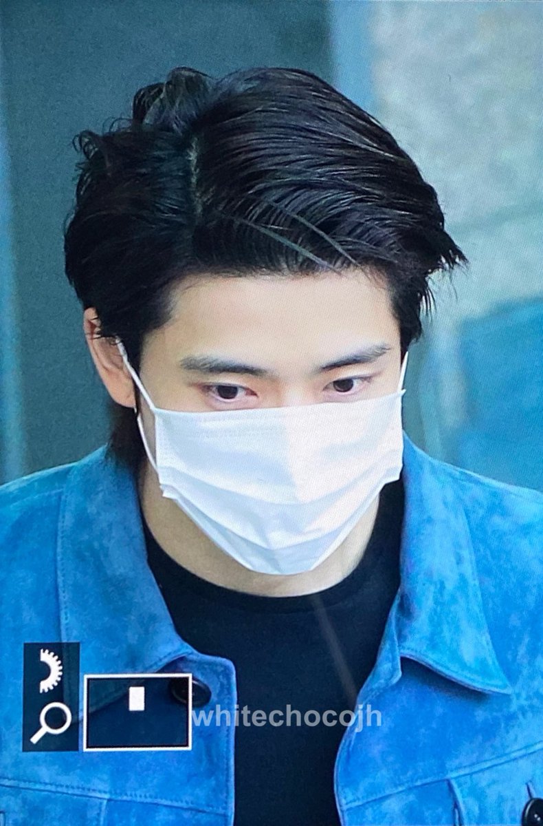 히즈 tweet media