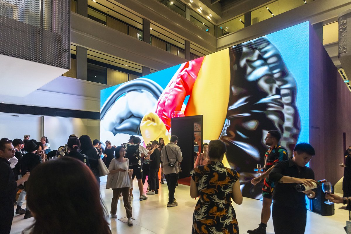 yanandjun's tweet photo. GIFFest III is gearing up for 3 months of workshops, talks, inspiration sessions + panel discussions. 

Be inspired by the creative interpretations &amp; perspectives brought to life through a variety of mediums by over 50 artists! 

#giffestsg #designsingapore 
@giffestsg @EYEYAHMAG https://t.co/BPiUqHeeje