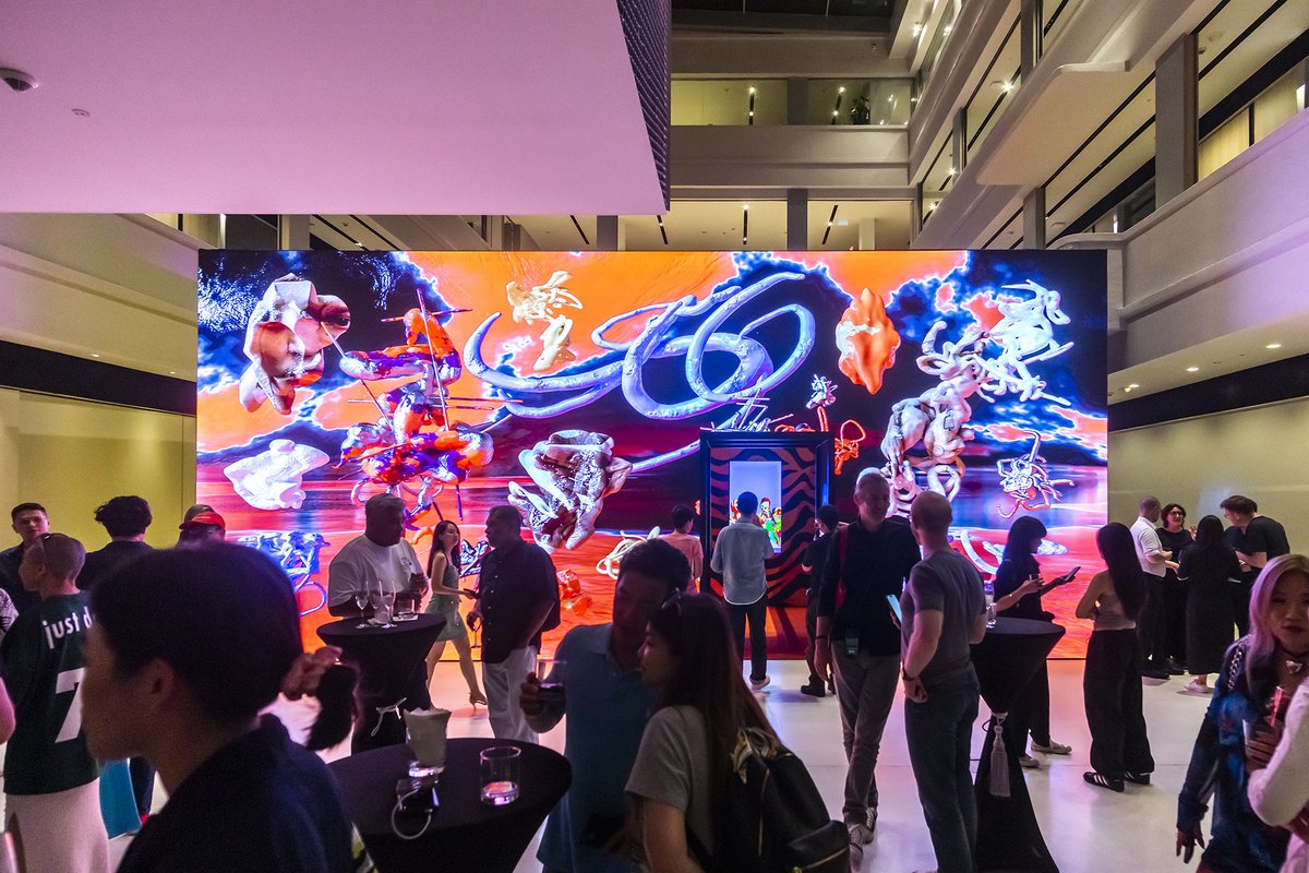 yanandjun's tweet photo. GIFFest III is gearing up for 3 months of workshops, talks, inspiration sessions + panel discussions. 

Be inspired by the creative interpretations &amp; perspectives brought to life through a variety of mediums by over 50 artists! 

#giffestsg #designsingapore 
@giffestsg @EYEYAHMAG https://t.co/BPiUqHeeje
