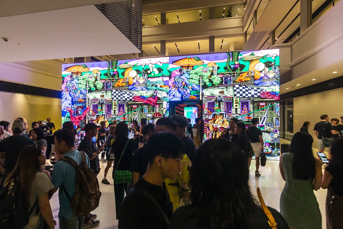 yanandjun's tweet photo. GIFFest III is gearing up for 3 months of workshops, talks, inspiration sessions + panel discussions. 

Be inspired by the creative interpretations &amp; perspectives brought to life through a variety of mediums by over 50 artists! 

#giffestsg #designsingapore 
@giffestsg @EYEYAHMAG https://t.co/BPiUqHeeje