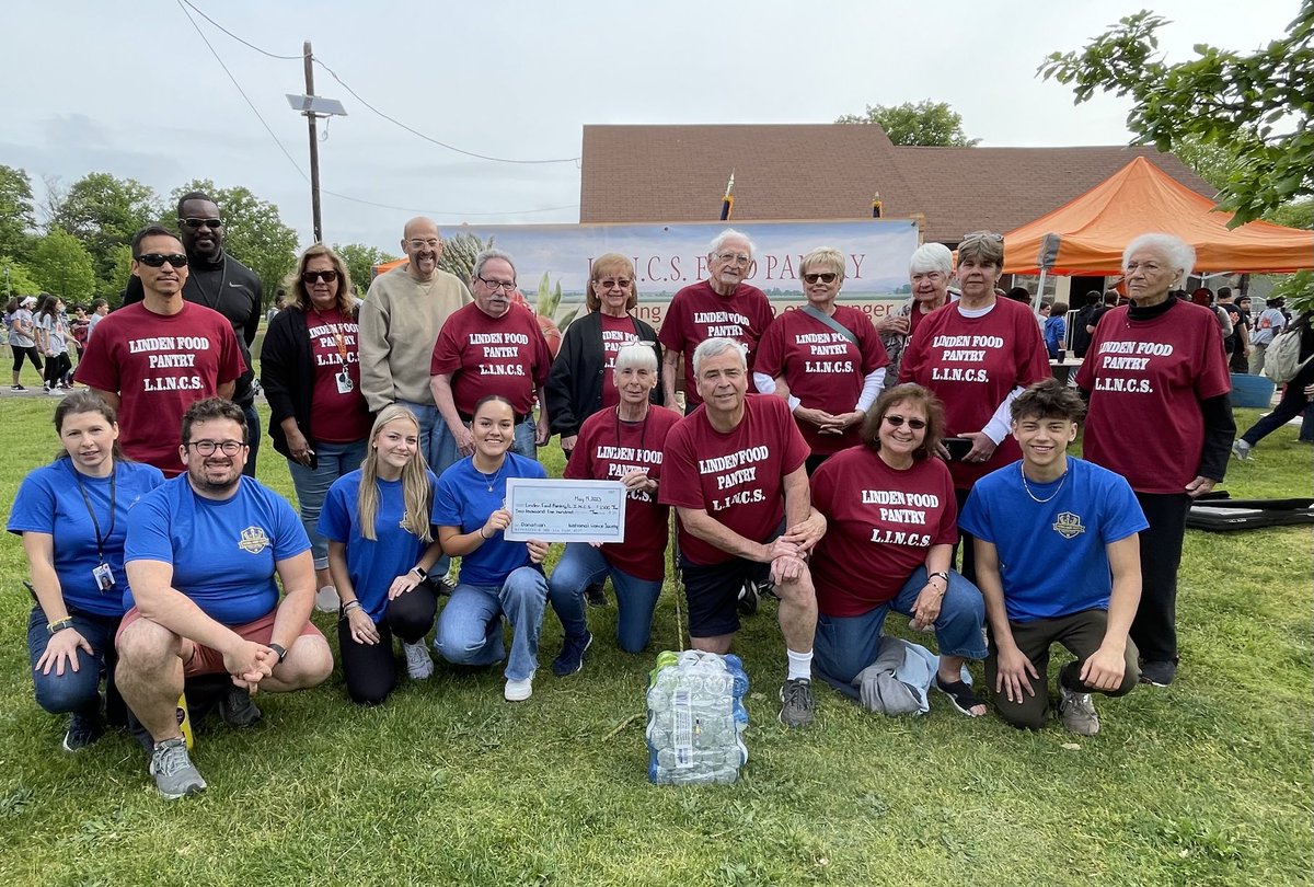 Linden students donate $2,500 to the Linden Interfaith Network Community Service (LINCS).