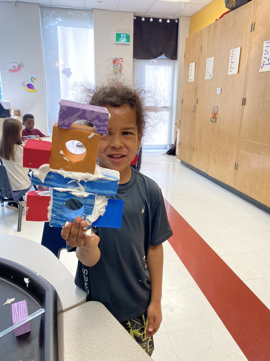 2022Kpb's tweet photo. KPB has had building on our mind! Today we found a new way to build using shaving cream and foam blocks 🟠🟡🟥🟩 https://t.co/nt7Ti7DEMh