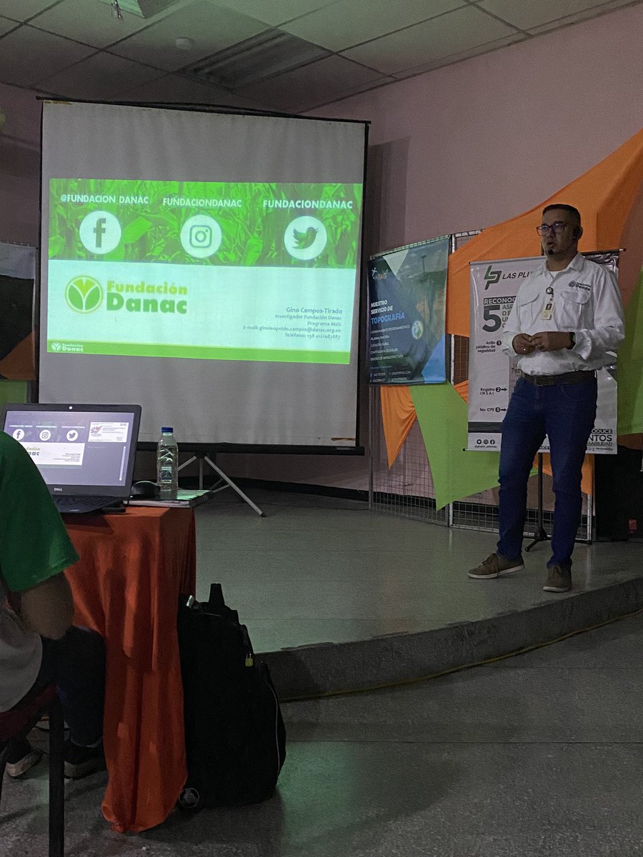 Comenzó el "Simposio: Tecnología e innovación agropecuaria en Venezuela"  🌾🌽 con la Fundación Danac

Dr. Gino Campos