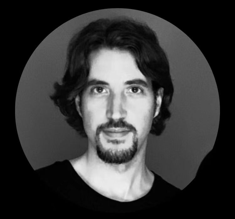 marcbon89's tweet photo. Gianluca Fracasso is a Marketing, Communication, HR Strategist with 12+ years on-the-ground experience in China Tech and advertising. Know more about his story with China here - https://t.co/7jI77s76BC 
@GGIIcq @SantAnnaPisa #tencent #galileiinstitute https://t.co/e3geznXySH