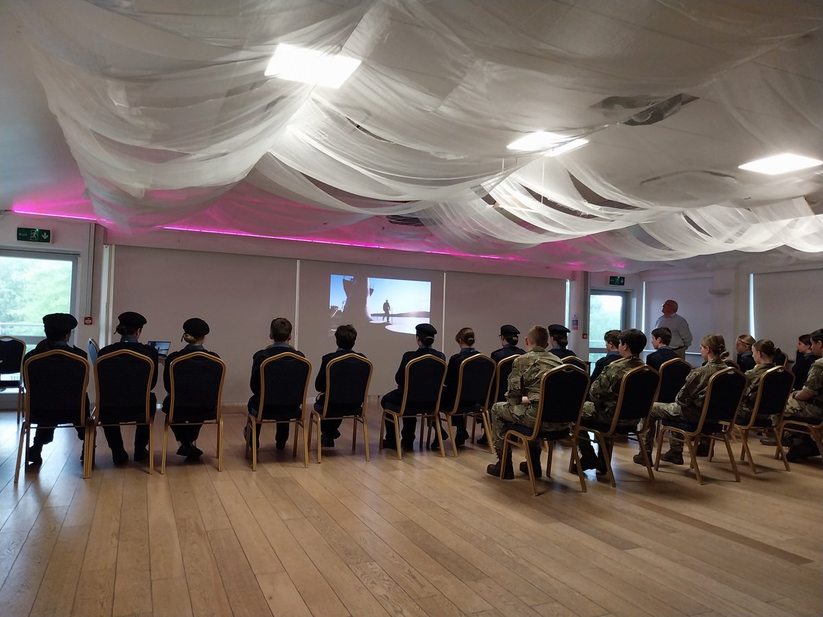 Thank you to Martin Paton for a very interesting talk about the Royal Navy Engineers who serve on submarines. They must be able to fix all parts of a submarine and be able to build components if anything goes wrong, and a lot can go wrong! Respect 🫡 
#seacadets <a href="/seacadets/">U.S. Naval Sea Cadet Corps</a>