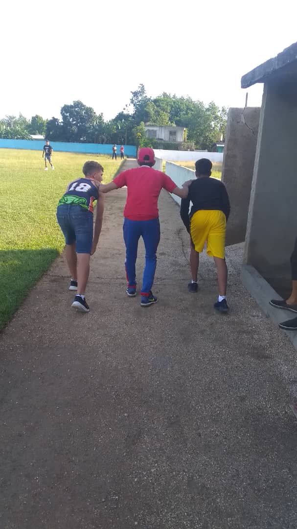RosaMaraVelazq6's tweet photo. Realizan en #Chambas prueba de eficiencia física para estudiantes de 9no grado que optan por esta carrera @mtycubanita1 @chamberohoy @NunezSabari @lidiav67 https://t.co/UA6Y8F0K2a