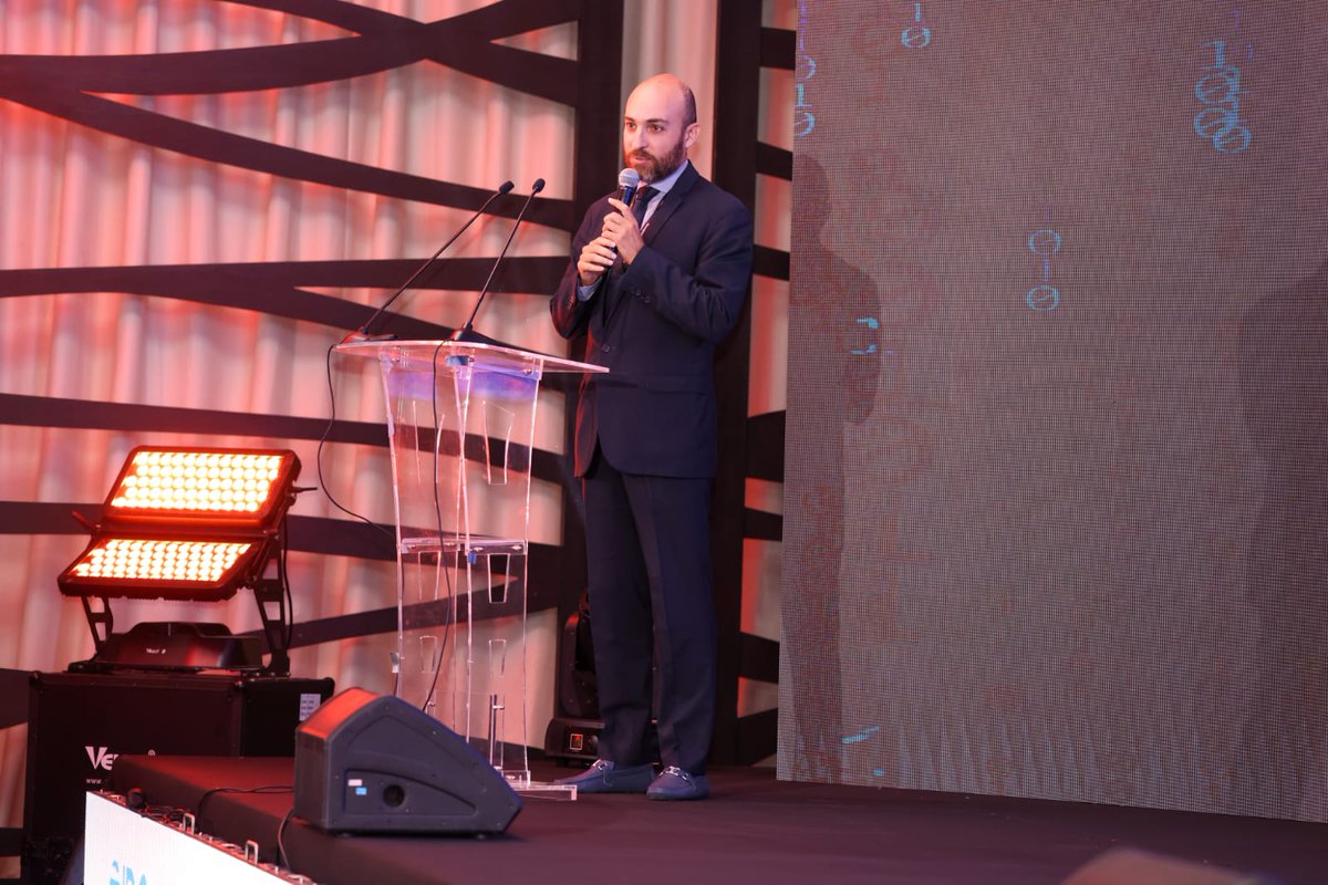 AusimMaroc's tweet photo. #AUSIM #ORANGE #PARTENARIAT

🎤Le Président de l'@AusimMaroc , @HiChiguer   dressé son mot d'ouverture lors de la deuxiéme édition du Forum de la Transformation digitale, organisée par @OrangeMaroc  et en partenariat avec l'@AusimMaroc, AOB , @Huawei, @Fortinet et la Berd. https://t.co/UVd570a99w