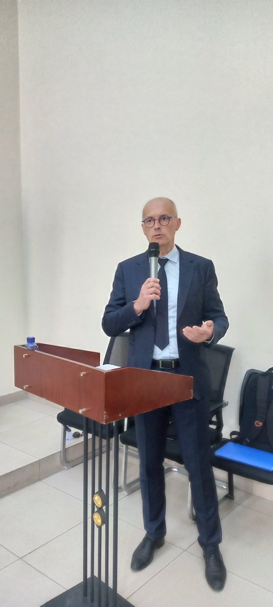 Atelier sur l’Etude genre sensible aux conditions carcérales des femmes et de l’étude pour le développement de référentiel des métiers de l’administration pénitentiaire en RDC. Kin le 18 et 19 mai 2023
<a href="/PARJ2RDC/">2e Programme d'appui à la réforme de la justice</a> 
#DPP #COPIL #INAFORJ #GENRE #justicedroitshumains