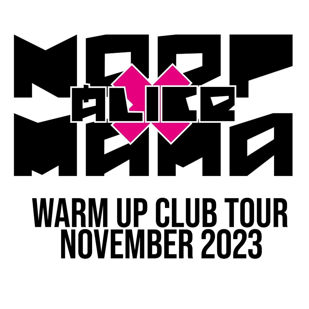 Moop Mama ist wieder da !!!
Mit Älice.
Die gleiche Band! Die gleiche Energie! Schon auf unzähligen Festivals hat Moop Mama das Publikum in Ekstase versetzt. Und eine neue Stimme, eine neue Show, eine neue Platte. Das ist Moop Mama in Bestform - eine expl… instagr.am/p/CsbQAN4tovO/