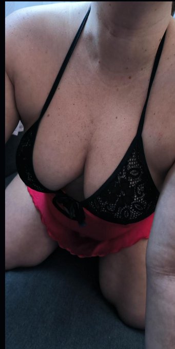 Nadine’s pics and videos