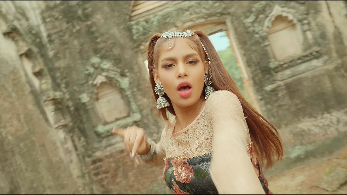 Vai um karma? BLACKSWAN está de volta com o primeiro comeback na formação atual, 'Karma'. Gostaram do lançamento? 

Confira: youtube.com/watch?v=ACZtD_…