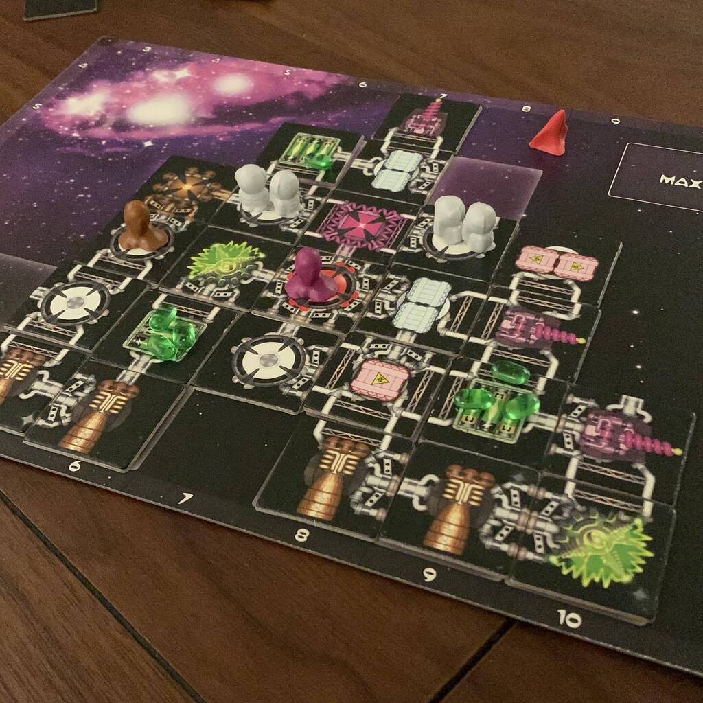 thegamesplainer's tweet photo. #boardgames23 #galaxytrucker #riograndegames #bgg #boardgames #boardgamenerd #boardgamesaustralia #boardgamesofinstagram #boardgamegeek #tabletopgames #gamenerd #thegamesplainer https://t.co/zZhnKCOgCt https://t.co/hMxCMSm3Ie