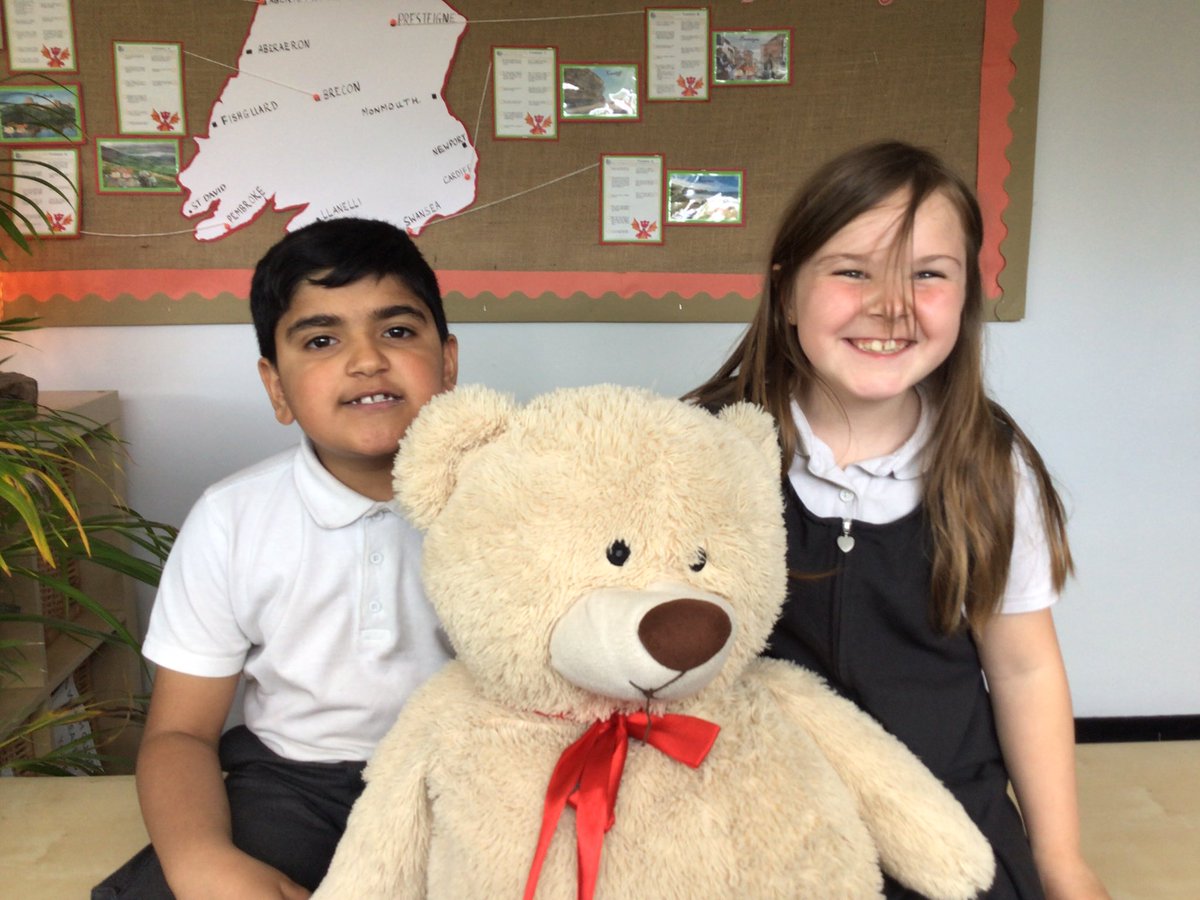 Awesome attendance this week from #GPSClass14 and #GPSClass8 They will enjoy our attendance bears in class all week #GPSWholeSchool