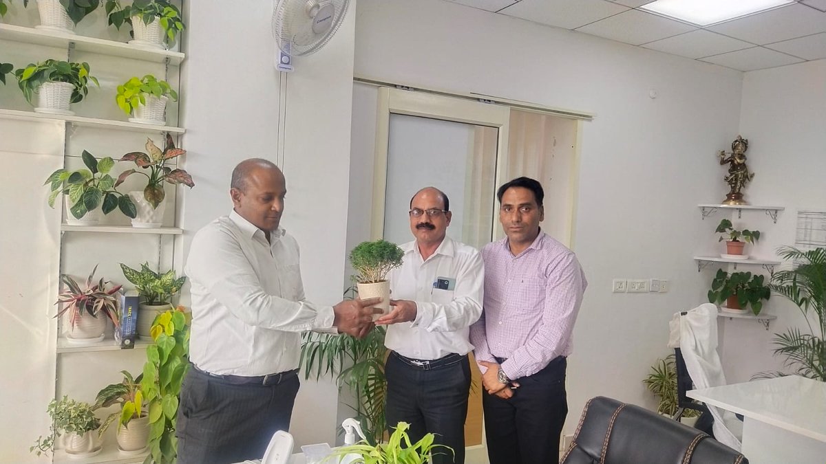 REAPUttarakhand's tweet photo. Dear @basava_ias sir,the UGVS REAP's journey with you has always been unmatched. It's you who has  taught us that the future belongs to those who believe in the beauty of their dreams. Wishing you good luck good health&amp; prosperity. @ukcmo @PMOIndia @IFADSouthAsia @pushkardhami https://t.co/WnTSpNcdf6