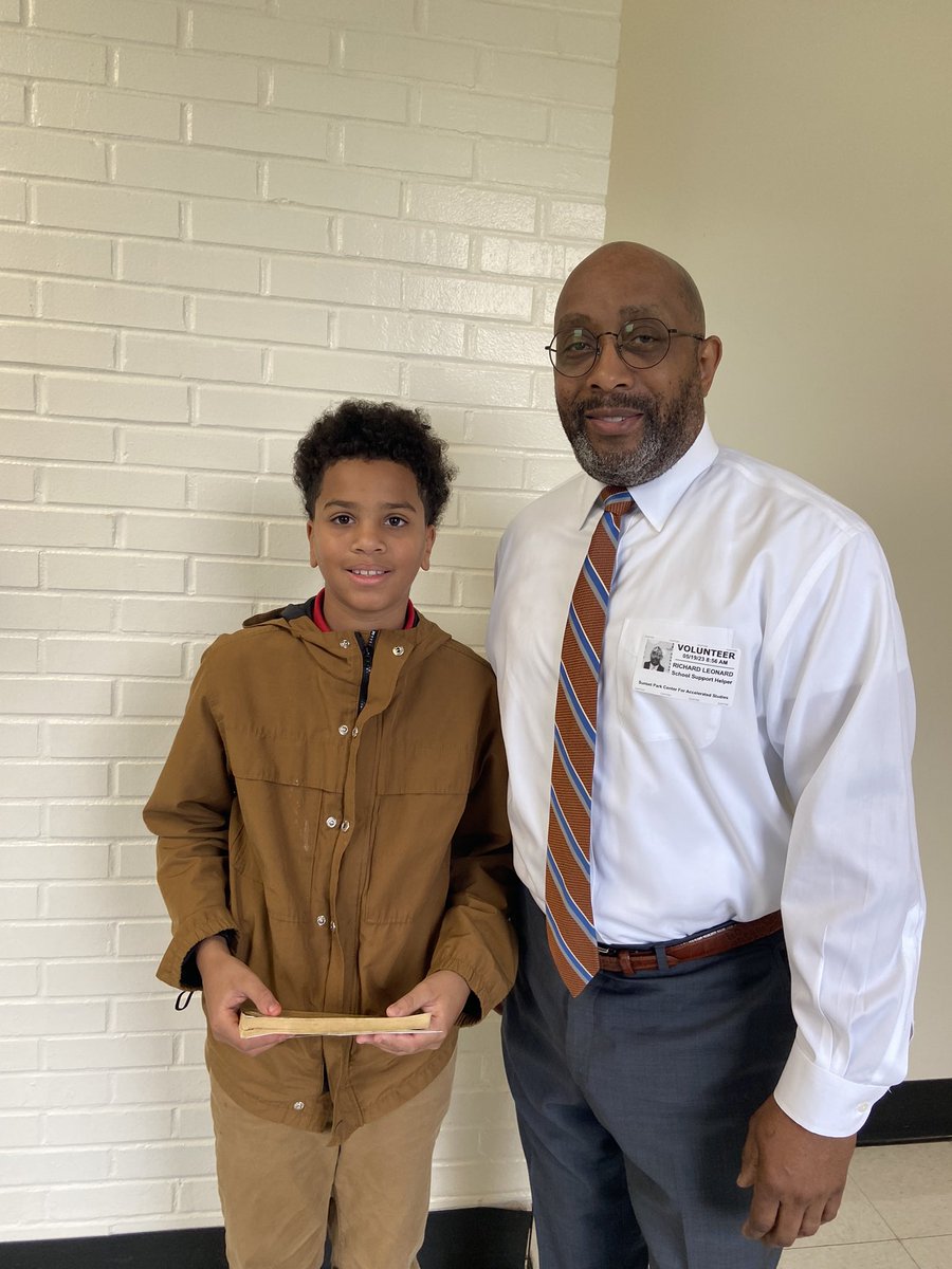📚I’m going to miss my weekly visits with my Reading Buddies <a href="/Sunset_Park_CAS/">Sunset Park</a>. Gave them each a bookstore gift card to keep them reading over the summer. Proud of these young men!😊 <a href="/nakia_barnes/">Nakia Barnes</a> <a href="/RockHillSchools/">Rock Hill Schools</a>