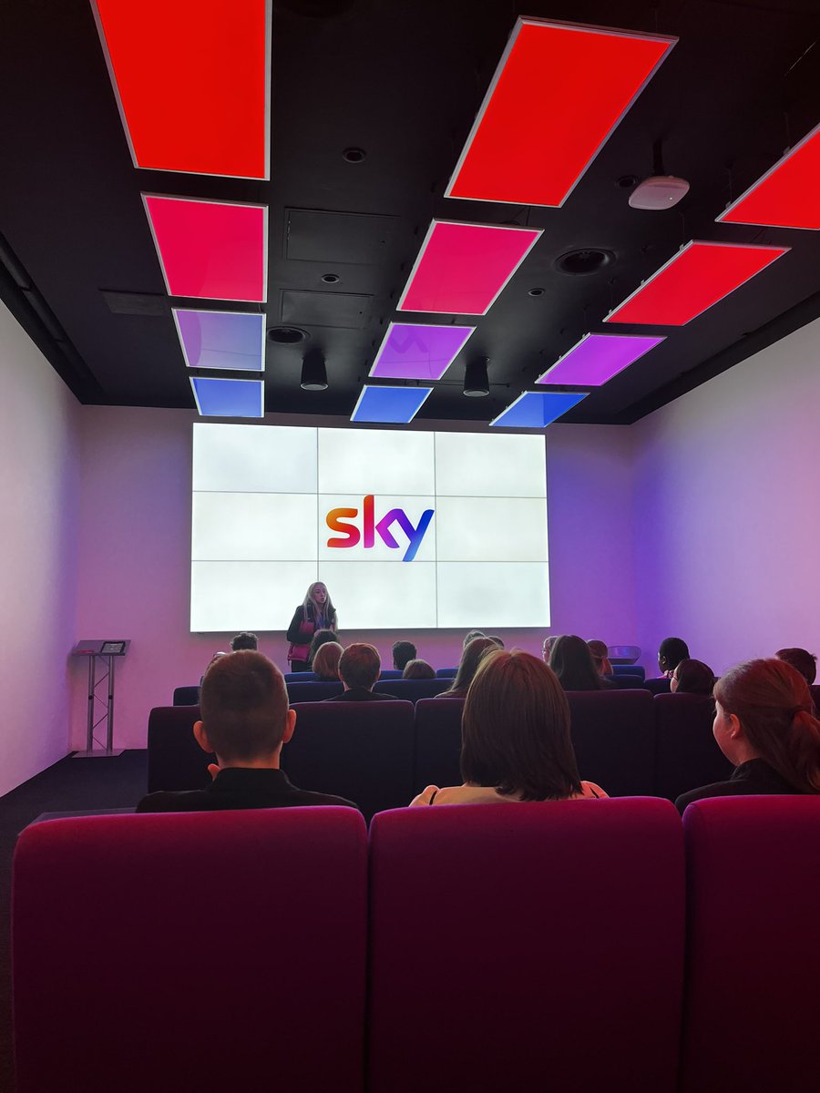 Our pupils enjoyed visiting the Sky Up Academy Studios in Livingston today. Pupils scripted and produced a news report on the adverse effects of climate change! Fantastic work everyone 😄.