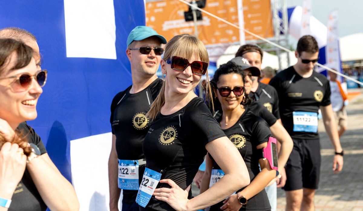 semmelweishu's tweet photo. Dozens of university-affiliated teams successfully completed the 211-kilometre distance of the 17th NN Ultrabalaton. Congratulations to all university colleagues who put on their running shoes on the first weekend of May!👟💙🤍 https://t.co/bE2bRoBjGT