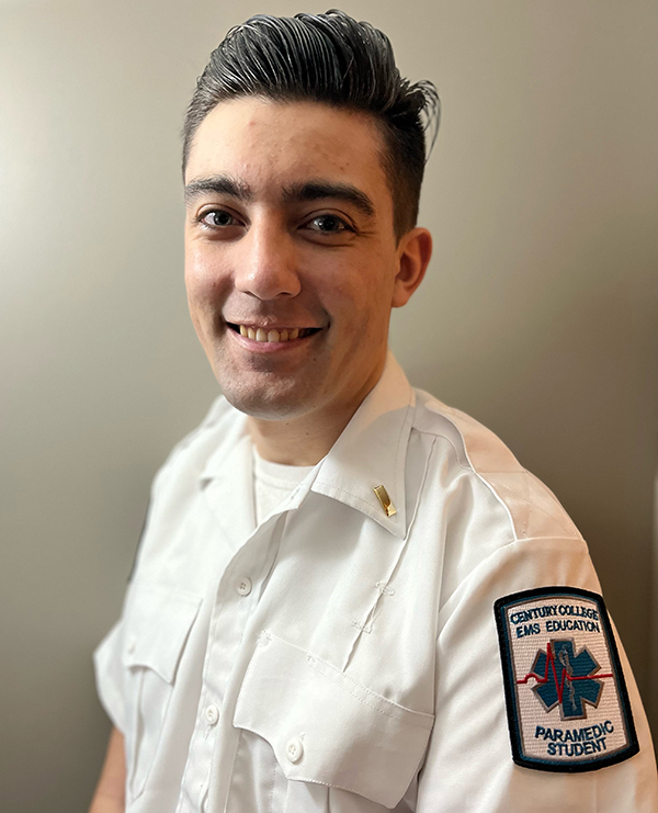 CenturyCollege's tweet photo. A desire to help others has always been part of #OutstandingStudent &amp; alum Joseph Chavez' DNA.   He had been an #EMT before jumping into his 
@CenturyCollege
 #paramedic training. 

https://t.co/noQ6OD7Cqd

#paramedictraining #medic #emergency  #paramediclife #training https://t.co/X42mK09f7w