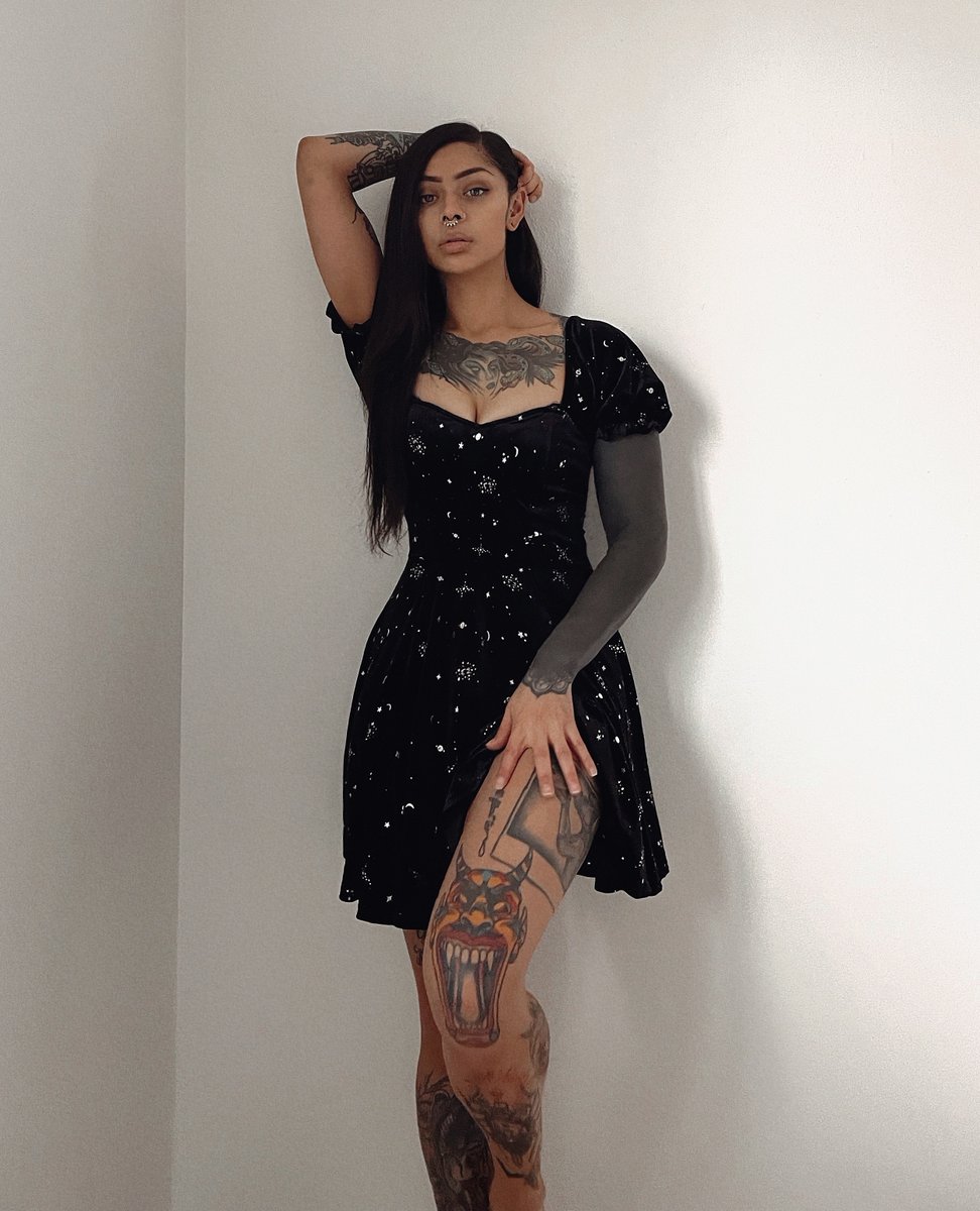 disturbiaco's tweet photo. your favourite sparkly, soft, celestial mini is back in stock.. get shopping! โจ
https://t.co/FxFqdF17aY
๐ธ@meganinked
#disturbiaclothing #disturbiacommunity #altfashion #gothicfashion #celestialaesthetic https://t.co/IjkpdS3Qkh