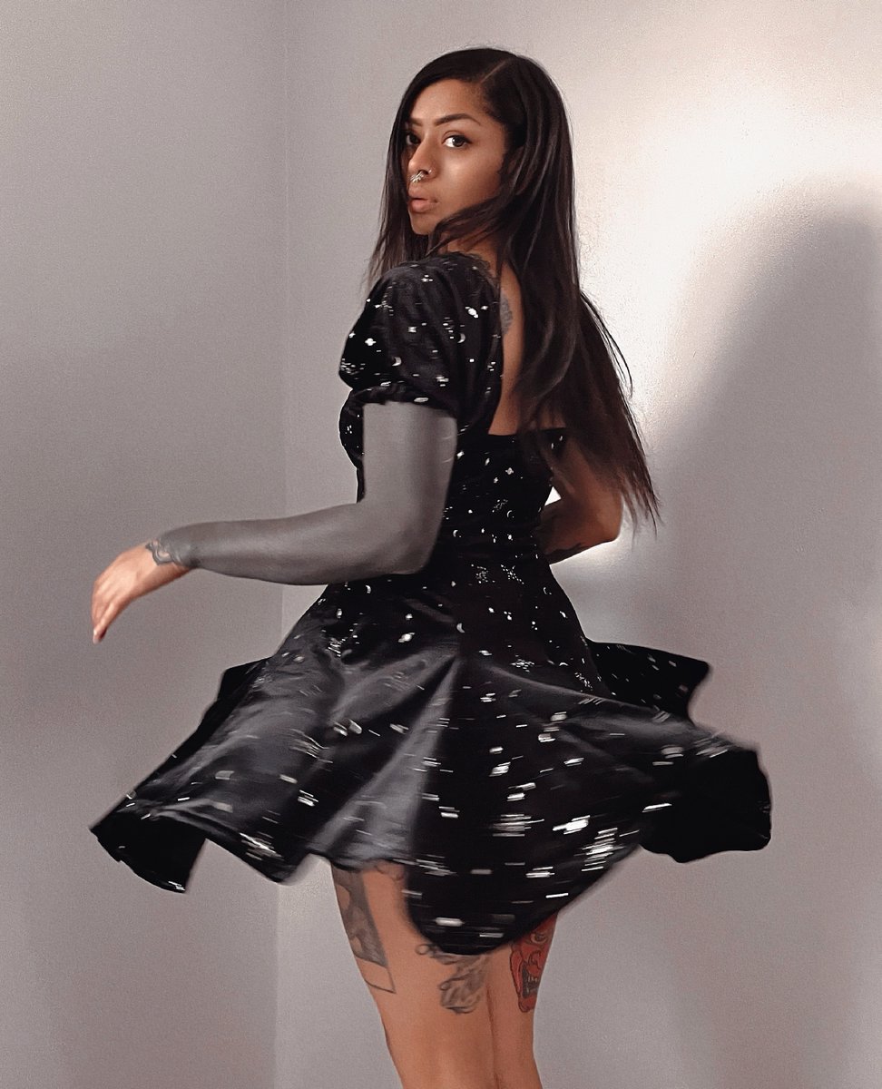 disturbiaco's tweet photo. your favourite sparkly, soft, celestial mini is back in stock.. get shopping! โจ
https://t.co/FxFqdF17aY
๐ธ@meganinked
#disturbiaclothing #disturbiacommunity #altfashion #gothicfashion #celestialaesthetic https://t.co/IjkpdS3Qkh