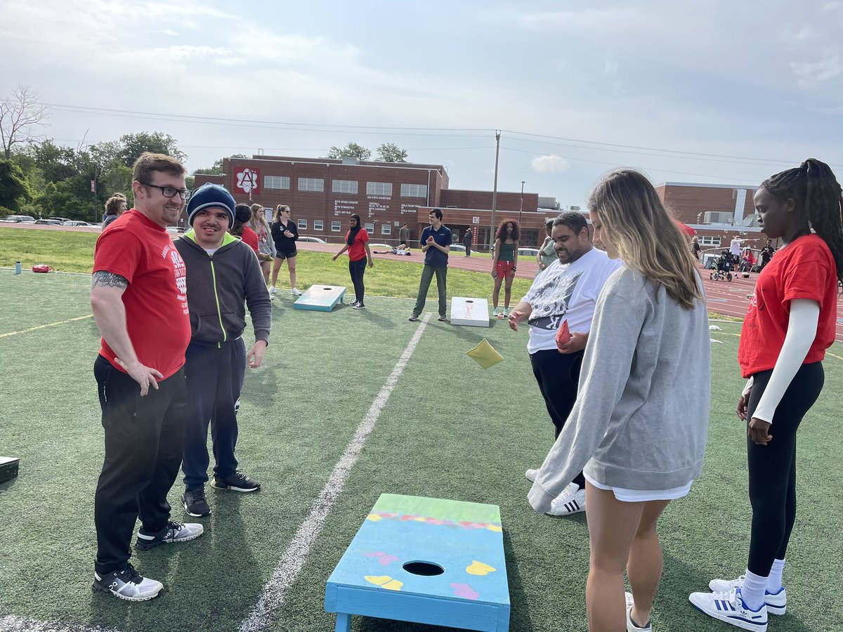 Donna Higgins tweet media