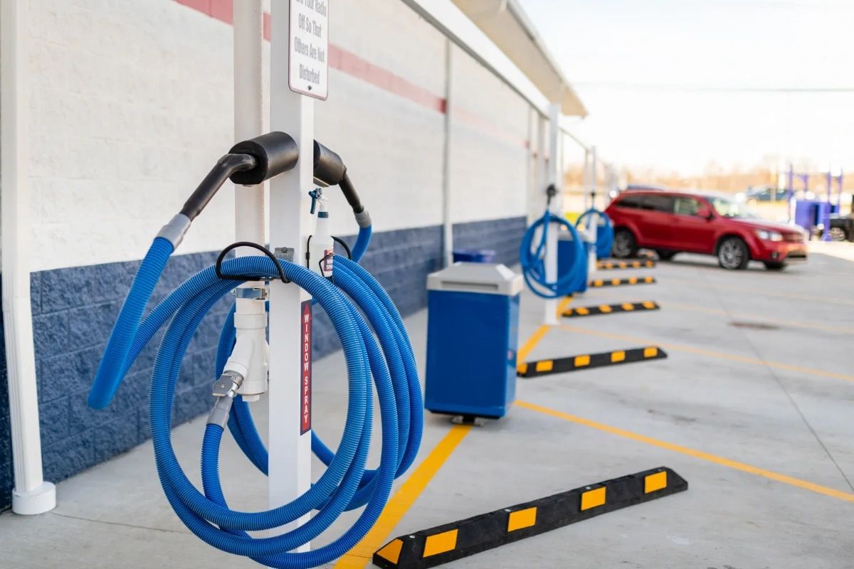 wash_rite's tweet photo. We know how important cleaning the inside of your vehicle is, too, which is why vacuuming, mat cleanings, and air fresheners are always included with your car wash. Learn more about our included offerings online today! #WashRiteUnlimitedExpressWash

https://t.co/ORaMXl6wbA https://t.co/f0ssdLCLlv