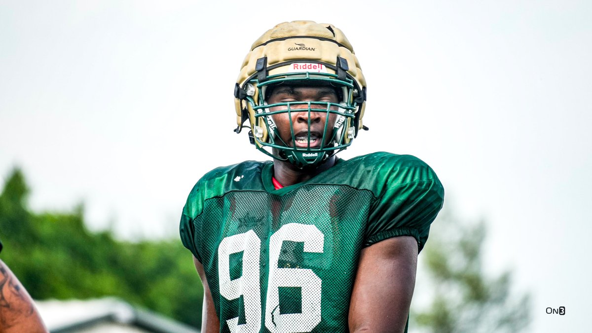 samspiegs's tweet photo. As spring winds down in The Boot, here's all the recruiting scoop from the state's best

More: https://t.co/ygN7vQ997c (On3+) https://t.co/vY8xBJzQLZ