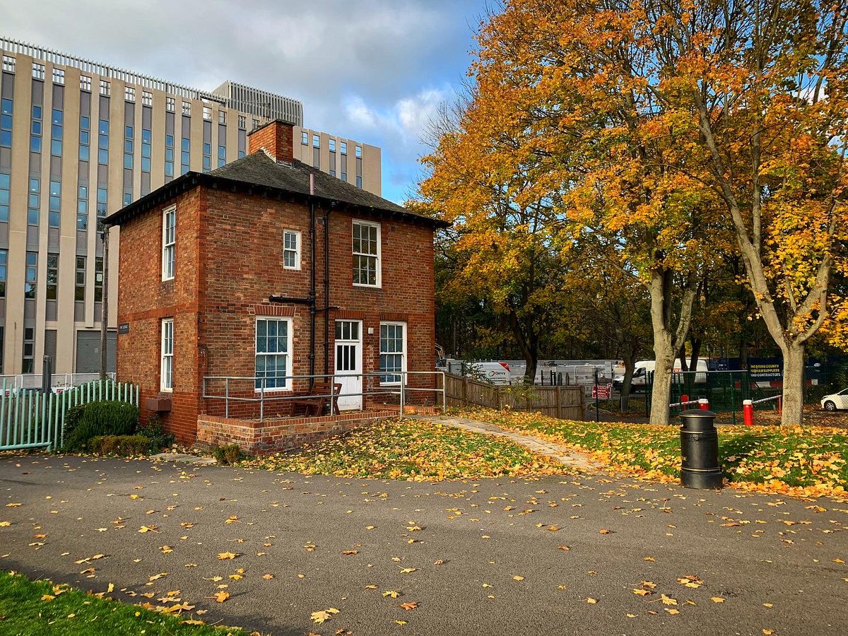 deaddoggallery's tweet photo. BEFORE: 👀
Some photos of the original @DSFCOfficial lodge, before work on the @deaddoggallery began.
#LoveDurham #heritage #Durham #ThisIsDurham #localart #localartgallery #artgallery #localarchitecture #durhamarchitecture #thesands #durhamheritage #durhamhistory #dsfc110years https://t.co/nxFW94niKs
