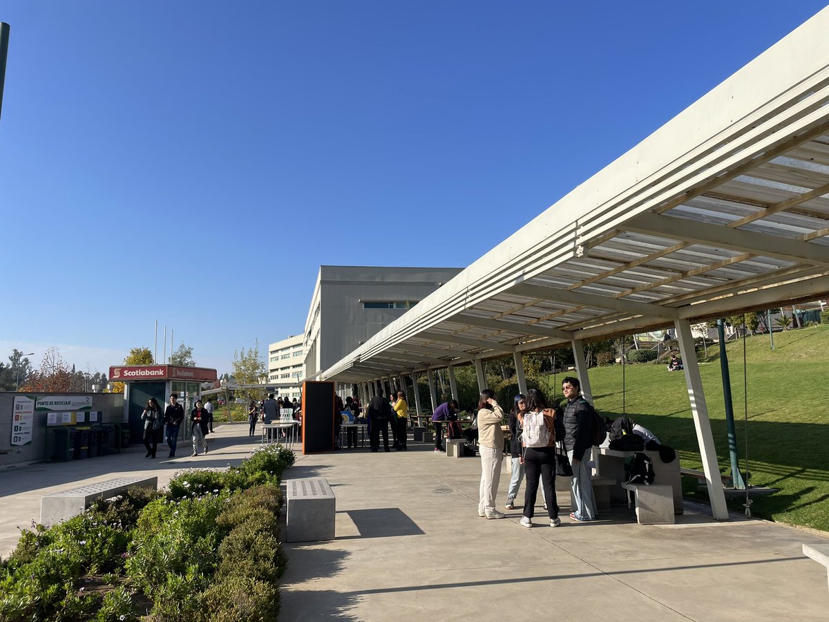 ¡Ya estamos montando los stand de la #MuestraDeAprendizaje ICEC - PUCV 2023! Niñas, niños y adolescentes llegaron temprano al Campus Curauma <a href="/pucv_cl/">PUCV</a> a mostrar sus trabajos en Indagación Científica 👩🏻‍🔬 

¡Te esperamos en la PUCV!