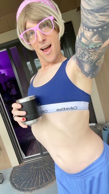 Happy Friday! Any plans for the weekend? #femboyfriday #femboybooty #femboy https://t.co/woH8t5M2yK<a href="/tag/femboyfriday"class="tags">#femboyfriday</a><a href="/tag/femboy"class="tags"><span>#femboy</span></a><a href="/tag/femboybooty"class="tags"><span>#femboybooty</span></a>