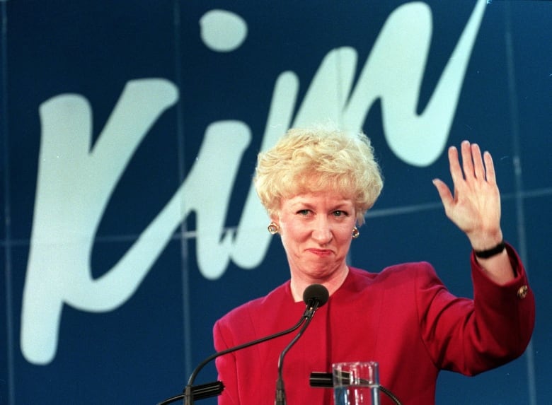 Chipman77's tweet photo. Did you know: 

As federal Justice Minister, it is thanks to  Kim Campbell that:

■ In November 1992, she announced that Canada was lifting its ban on homosexuals in the Canadian Forces, allowing them to serve openly and live on-base with their partners. https://t.co/ifdXbm8B9f