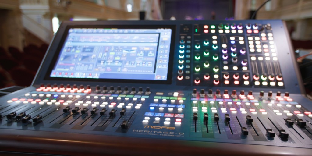 #MidasHD96 🎧 The go-to choice for professionals seeking unparalleled precision and control in live sound mixing - Discover the legendary power of the Midas HD96 console 🔥

Explore the Midas HD96 here: ow.ly/tXPc50OrMx6

#midasconsoles #midas
