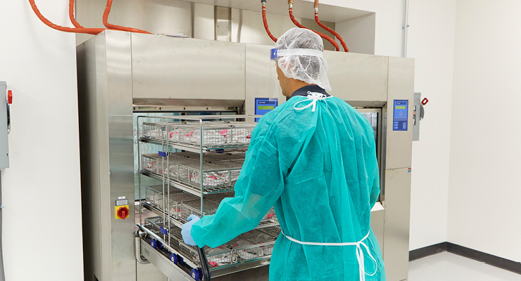 AMDRorg's tweet photo. 80% of healthcare's #ghgemissions are fueled by supply chain waste, but #hospitals can advance sustainability.
See what steps providers can take to expand green cost-saving solutions like #MedicalDeviceReprocessing in @MPOmagazine's column by @DVukelich: https://t.co/OoYfXzfcnT https://t.co/hu2uFk39Pq