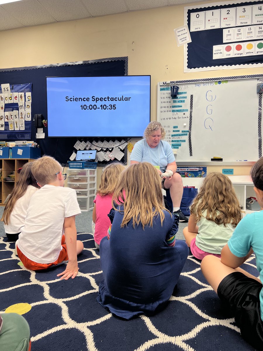Our last Science Spectacular. 😕. Thank you to Mrs. Pritchett-  former Apex Cougar. ⁦<a href="/apexescougars/">Apex Elementary</a>⁩