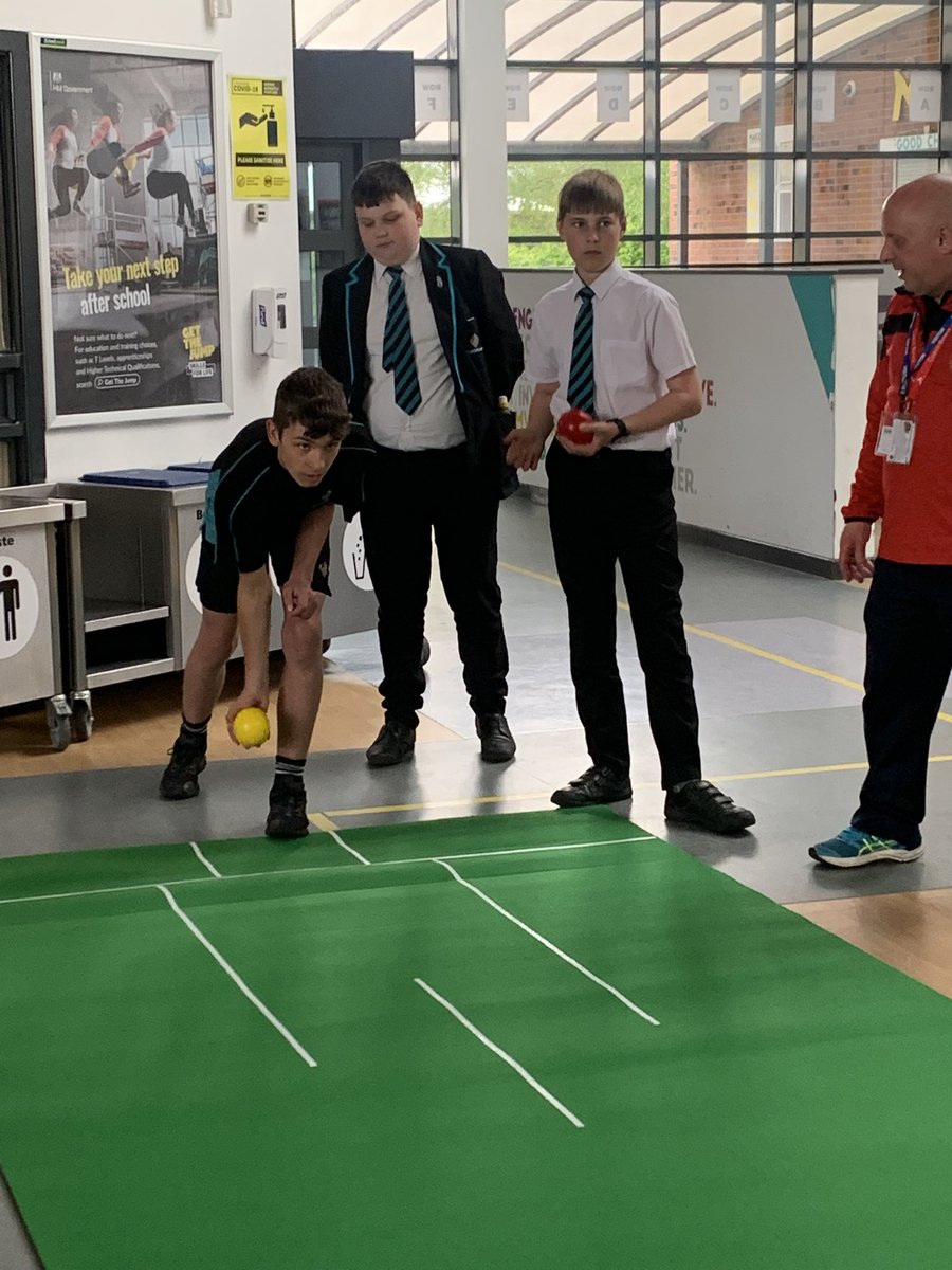 St Lawrence PE Dept tweet media