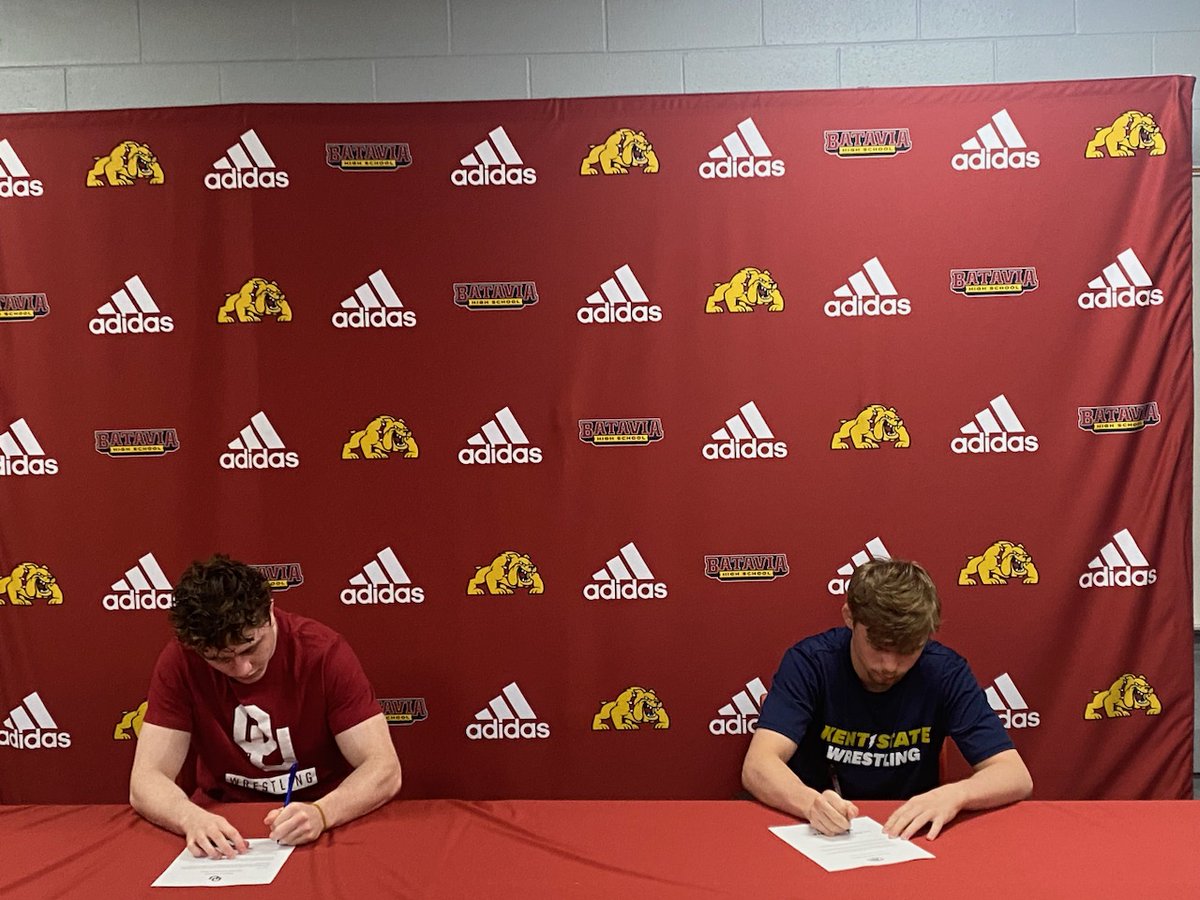 CoachFarwell's tweet image. Congrats Cael and Kaden as they signed to compete at the next level! Excited to the big things that are to come. @Cael_Andrews77 and @kaden_fetterolf have been a big part of @BataviaWrestler.  @OU_Wrestling and @KentStWrestling  got great wrestlers and even better kids!