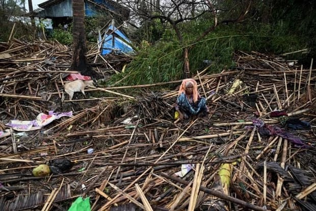 MohammedEderis3's tweet photo. #UN staff say they have been denied access to help thousands of #Rohingya living in displacement camps in #Myanmar who are in urgent need of food,medicine and shelter in the aftermath of Cyclone #Mocha🌀
But UNHCR says Myanmar government has refused to allow it
#WhereIsHumanRight https://t.co/JtjkrsEuEK