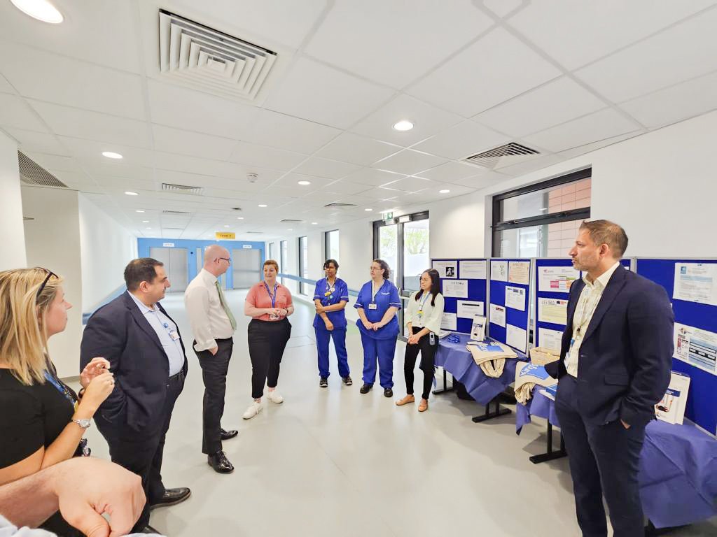 King's College NHS tweet media