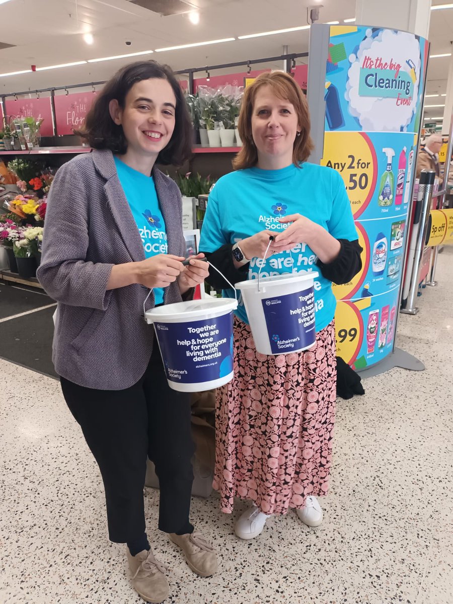 Today is PwC UK’s One Firm One Day (OFOD), a day that brings our people together to make a positive impact on our communities across the UK. I have spent time volunteering for Alzheimer's Society, a cause that is dear to my heart #pwcOFOD #purpose #volunteer #alzheimersawareness