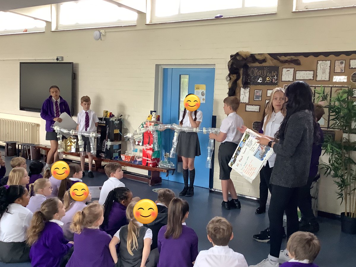 ScienceatElaine's tweet photo. Today in assembly we invited our pupils to bring their prototypes and explain what they had been investigating during STEM week! It was wonderful to hear about their new discoveries! @PrimaryElaine #STEMWEEK 🌡️🔬🧫 https://t.co/W8U0x5k3RO