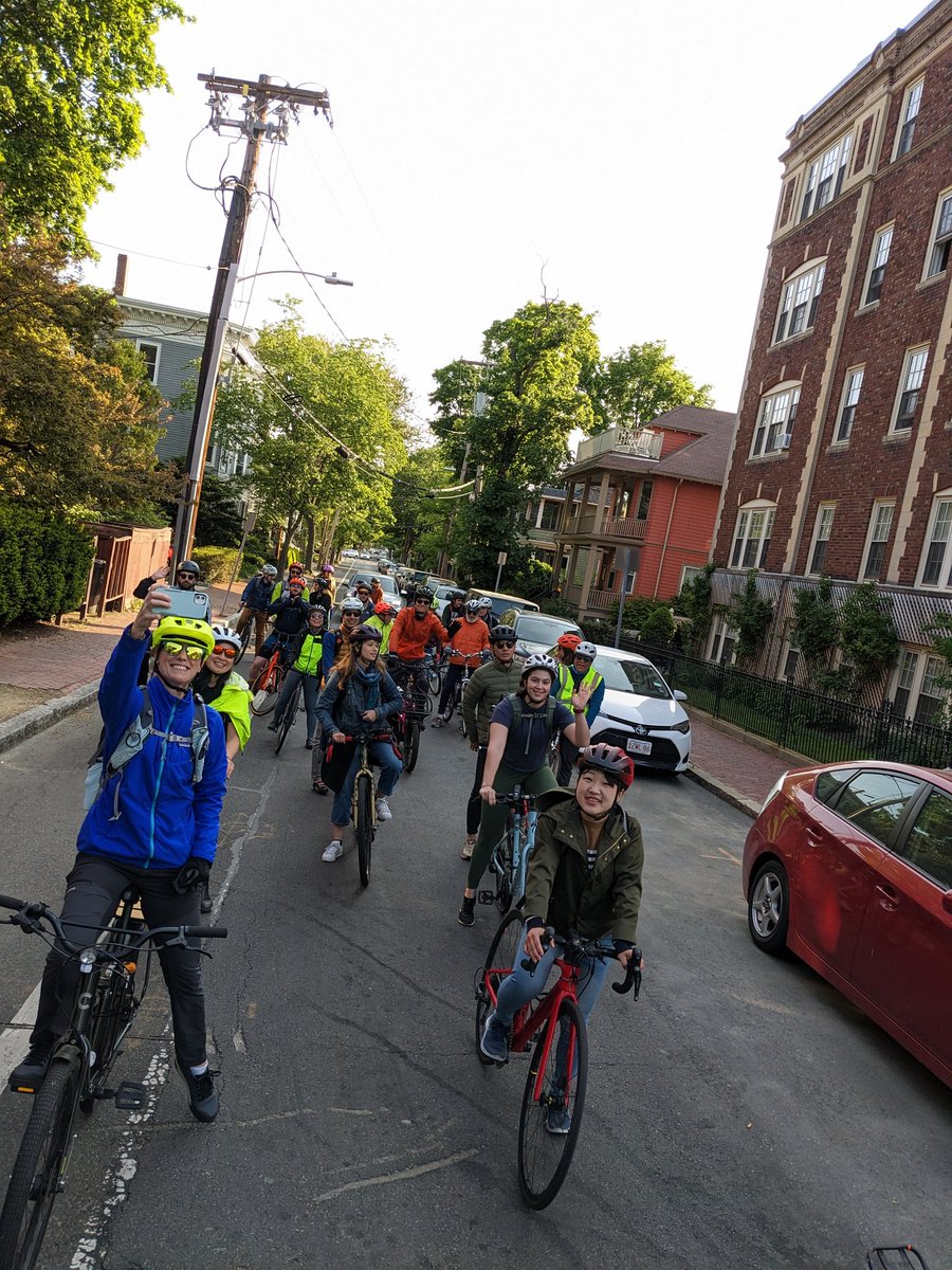 Bike to work day convoy! Great showing from Camberville #BikeBos #BikeToWorkDay