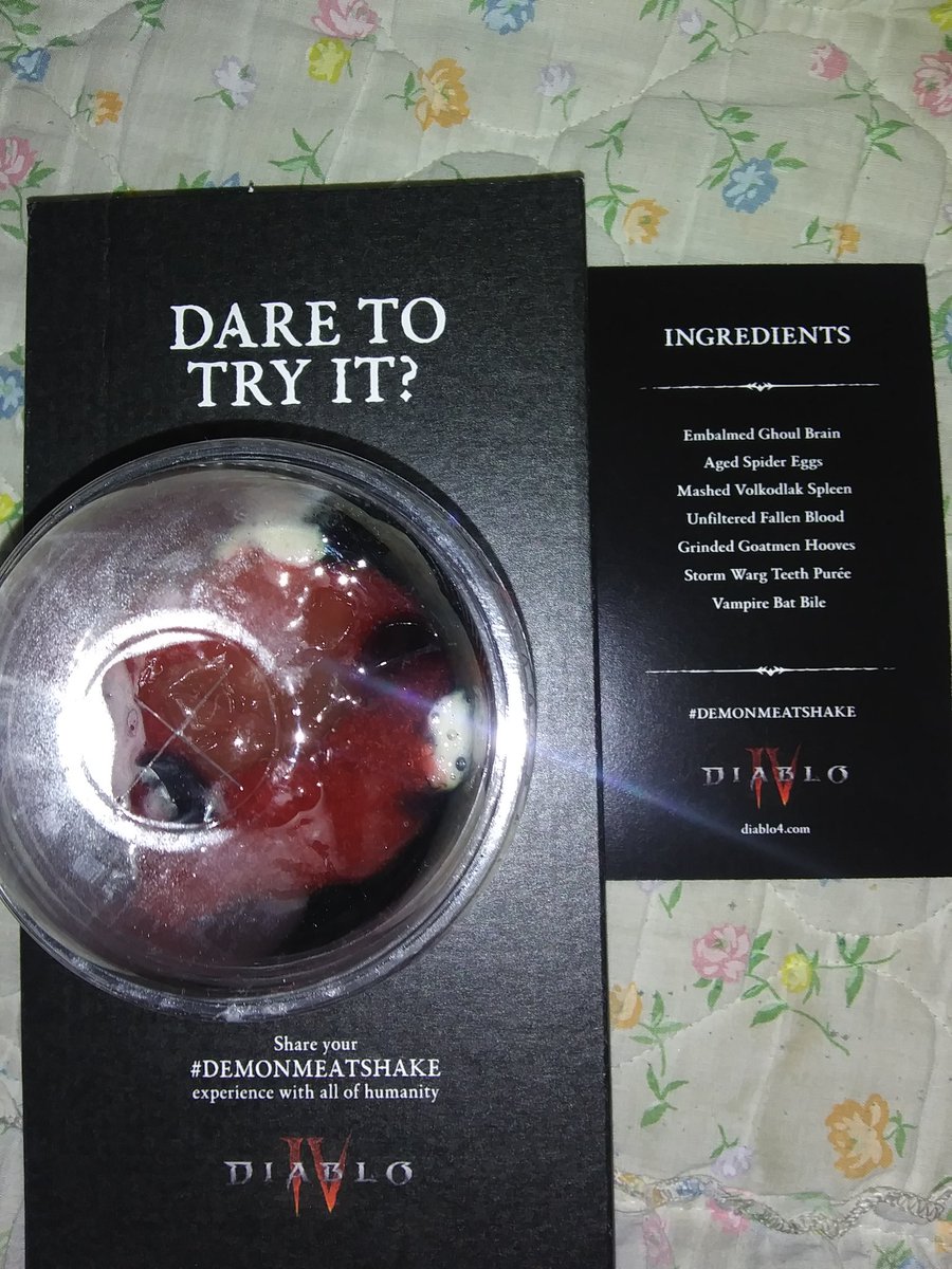 PandaLoveGoRawr's tweet photo. #DemonMeatShake  #DiabloProm @Diablo https://t.co/E07xA8C1NC