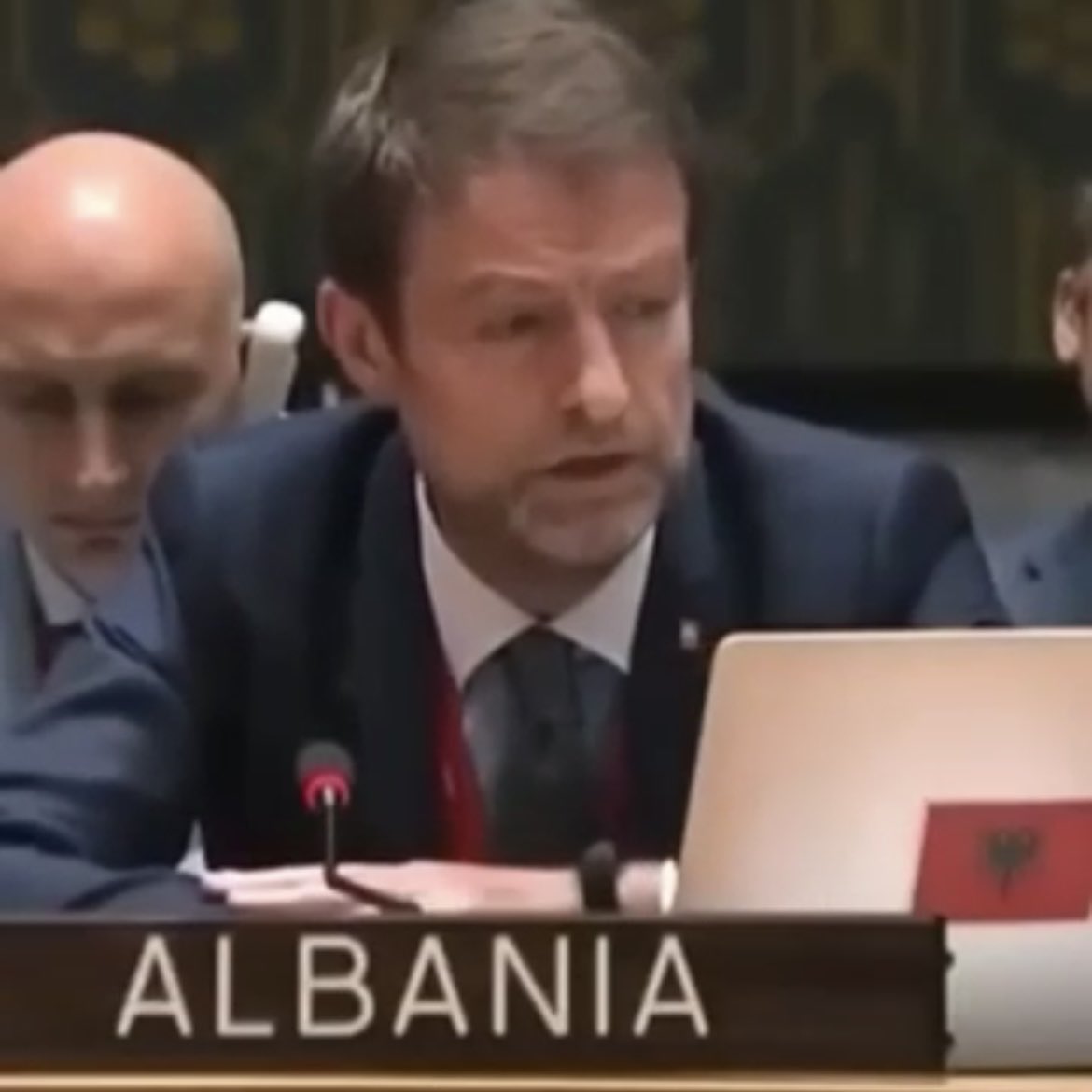 Today in the UN, the Albanian representative professionally roasted the hell outta orcs, asking how exactly did combat mosquitoes, “raised in the US-Ukrainian biolabs”, tell russians from Ukrainians 😂 Which is a good question, to be honest. Would love to hear your version.